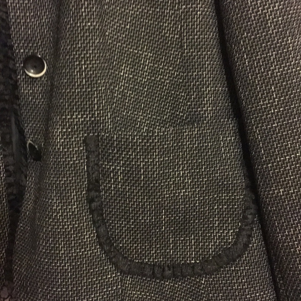 Script Black And White Jacket 12 - image 4